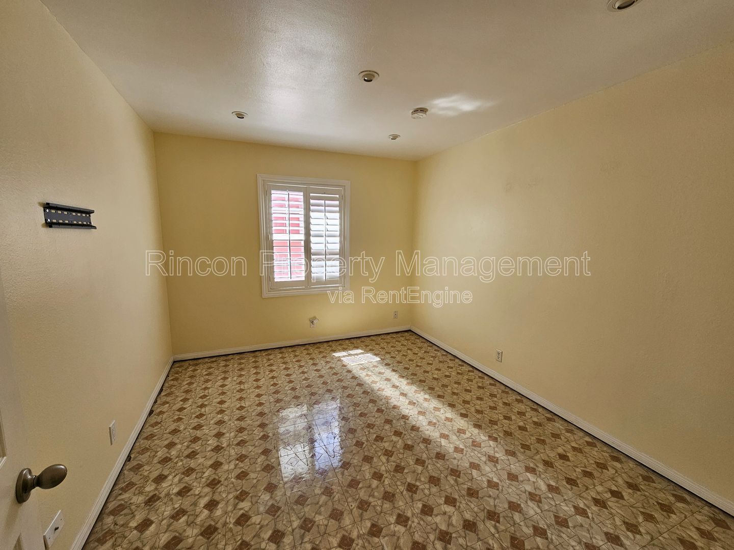 Turnkey Coastal Living in Yankee Landing! property image