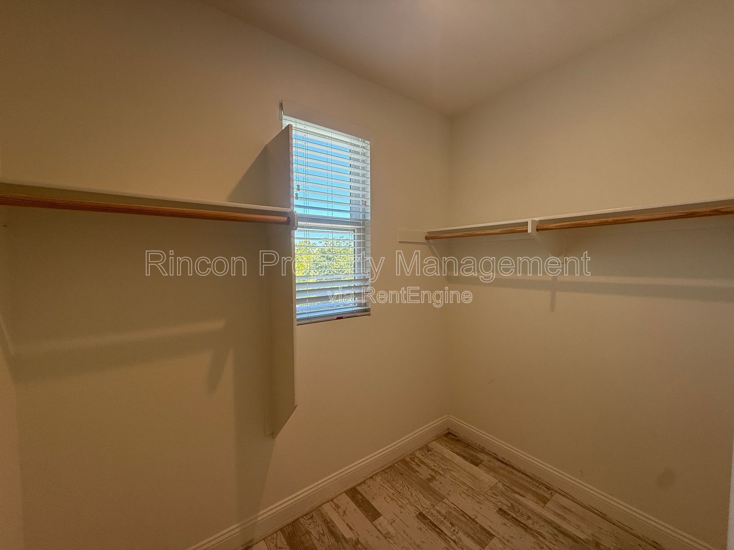 Gorgeous Studio Apartment *The Farm-Ventura***STUDIO ONLY** Utilities Included* property image