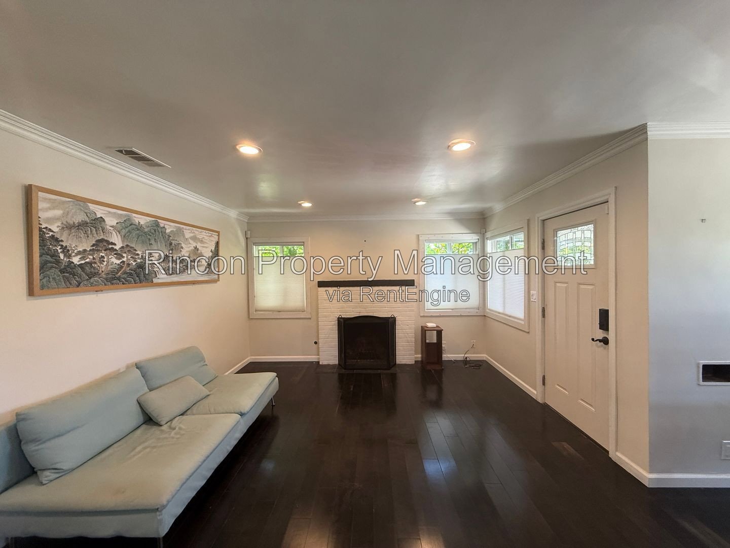 North Oxnard Home *Single Story* 3 Bedrooms/2 Baths 1158 sq ft property image