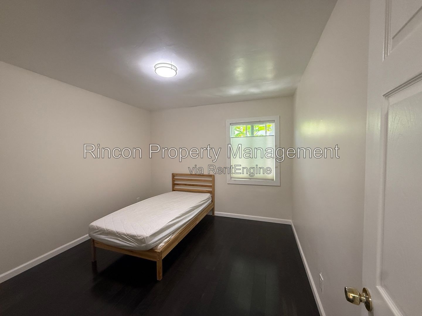 North Oxnard Home *Single Story* 3 Bedrooms/2 Baths 1158 sq ft property image