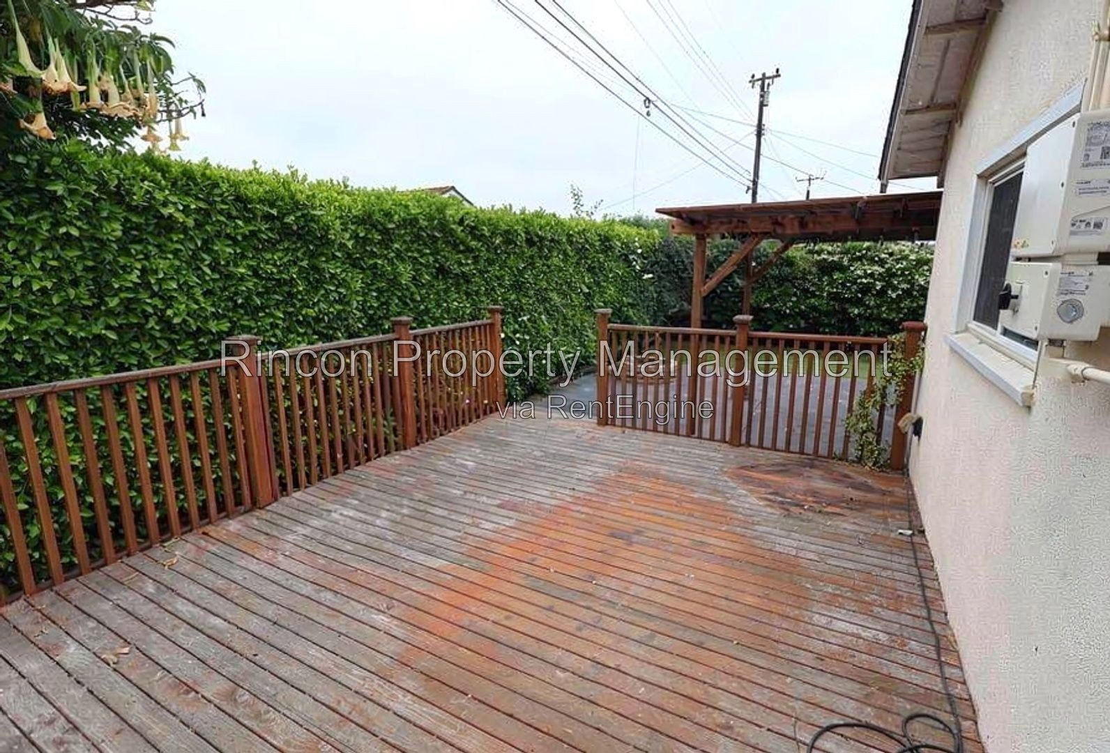 Prime Location in Oxnard *Available 7-26* 3 Bedrooms/2 Baths property image