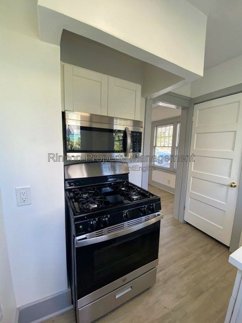 Downtown Ventura 1 Bed/1 Bath *1 Block from Main Street* property image