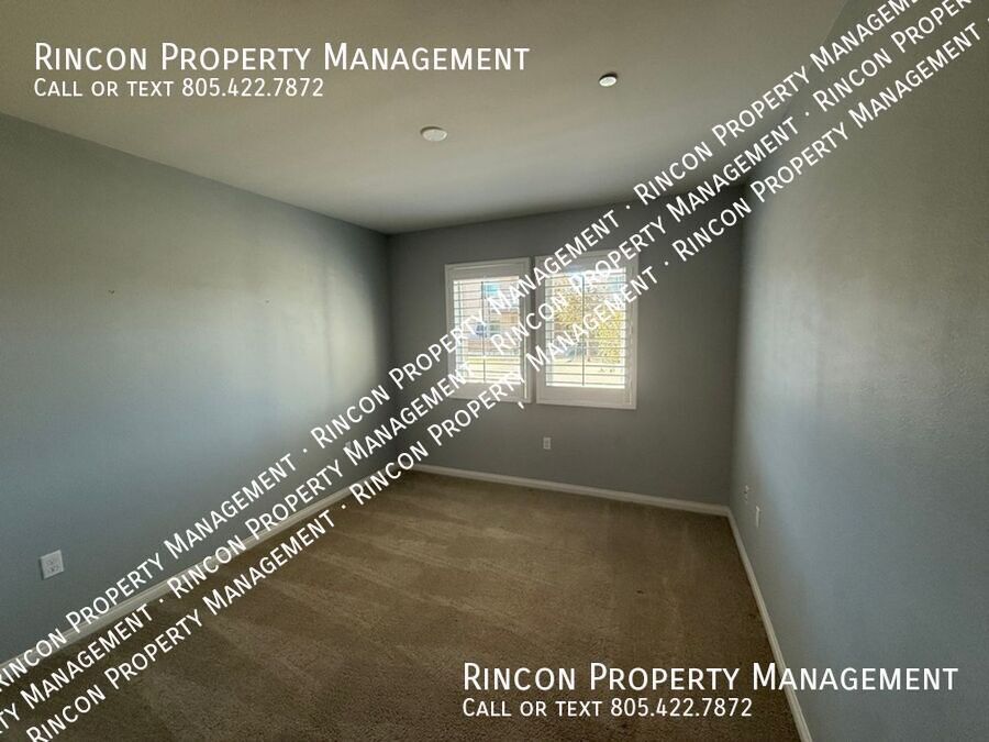 Ground Level Condo *Hearthside Ventura* 3 Bedrooms/2 Baths property image