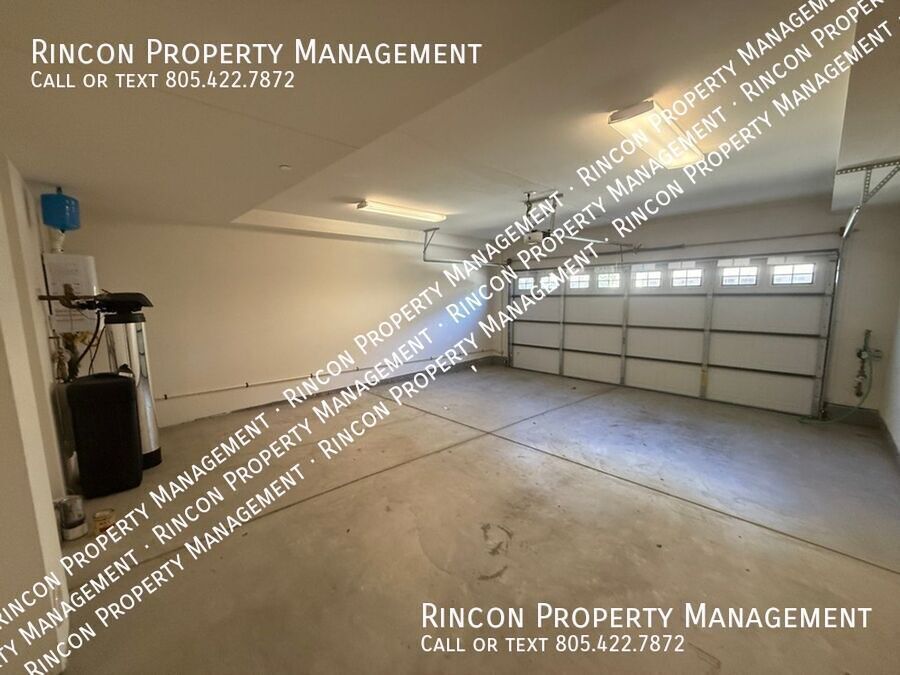 Ground Level Condo *Hearthside Ventura* 3 Bedrooms/2 Baths property image