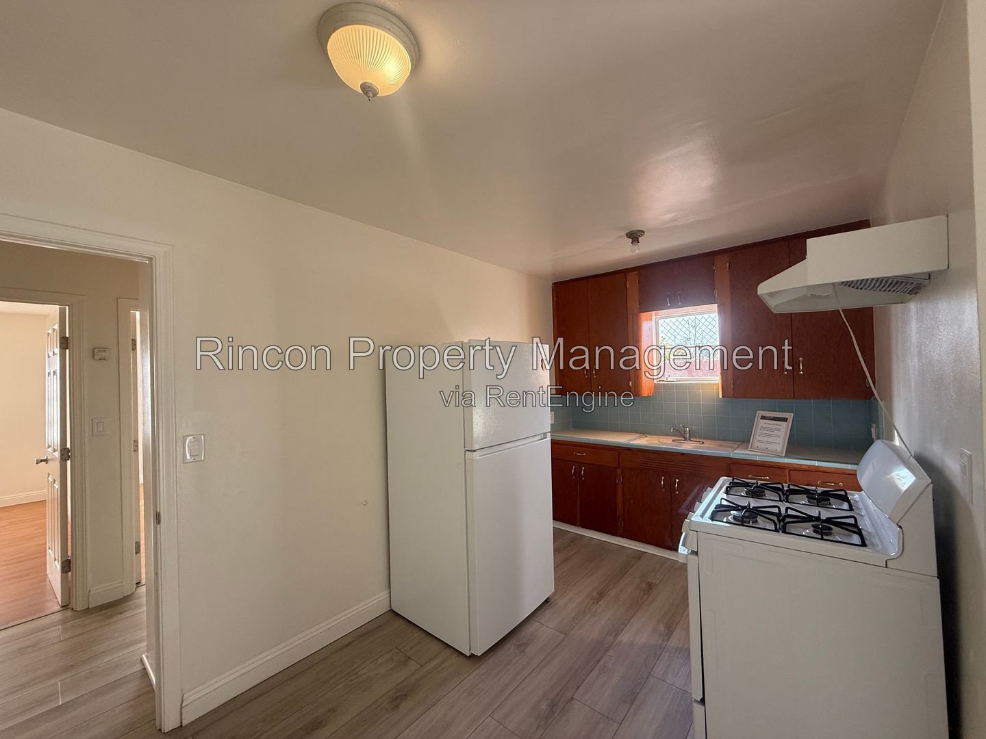 *Newly Updated 2 Bedroom Duplex unit in Santa Paula* property image