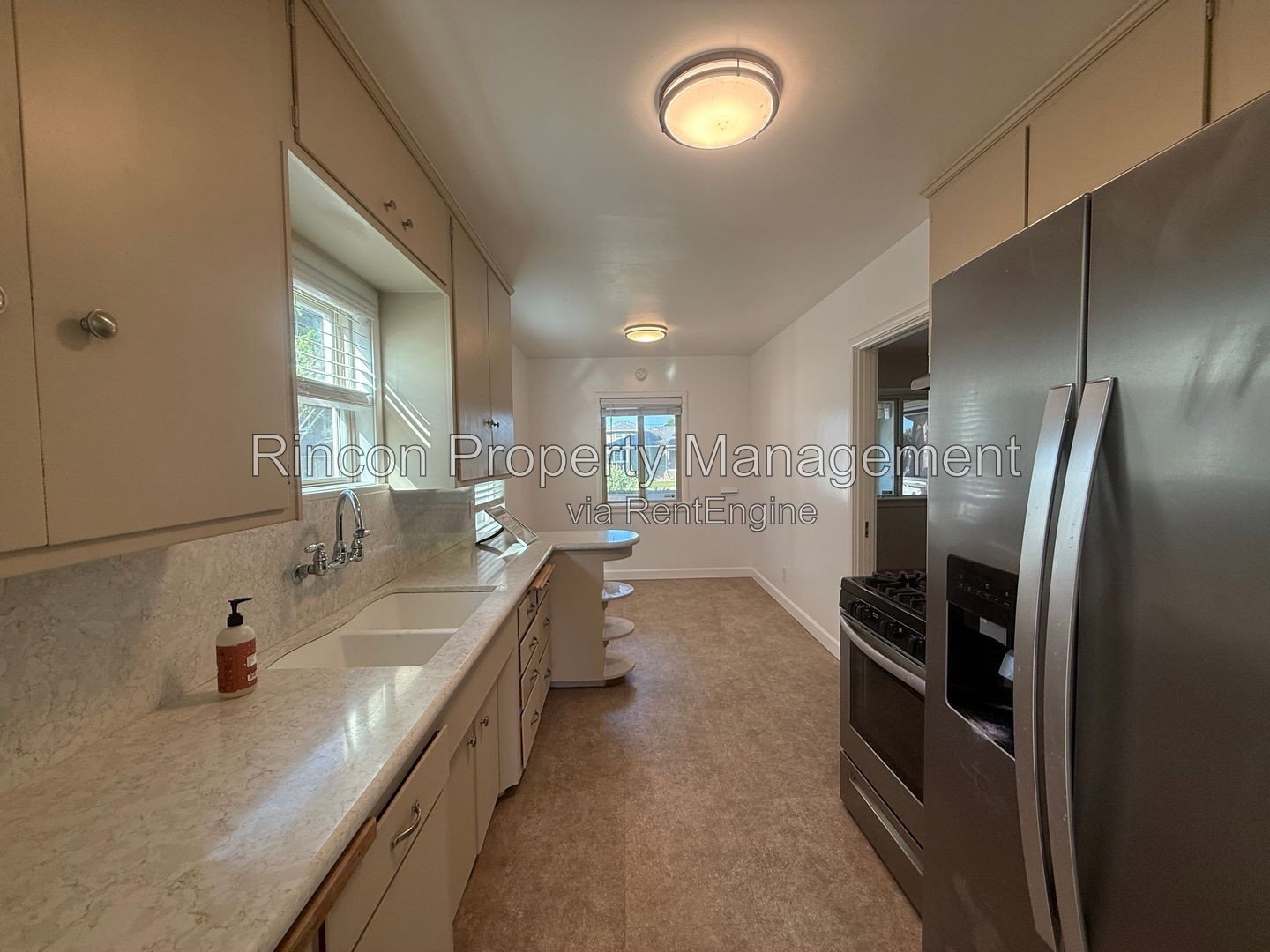Available NOW *Midtown Home--3 Bedrooms/2.5 Baths* property image