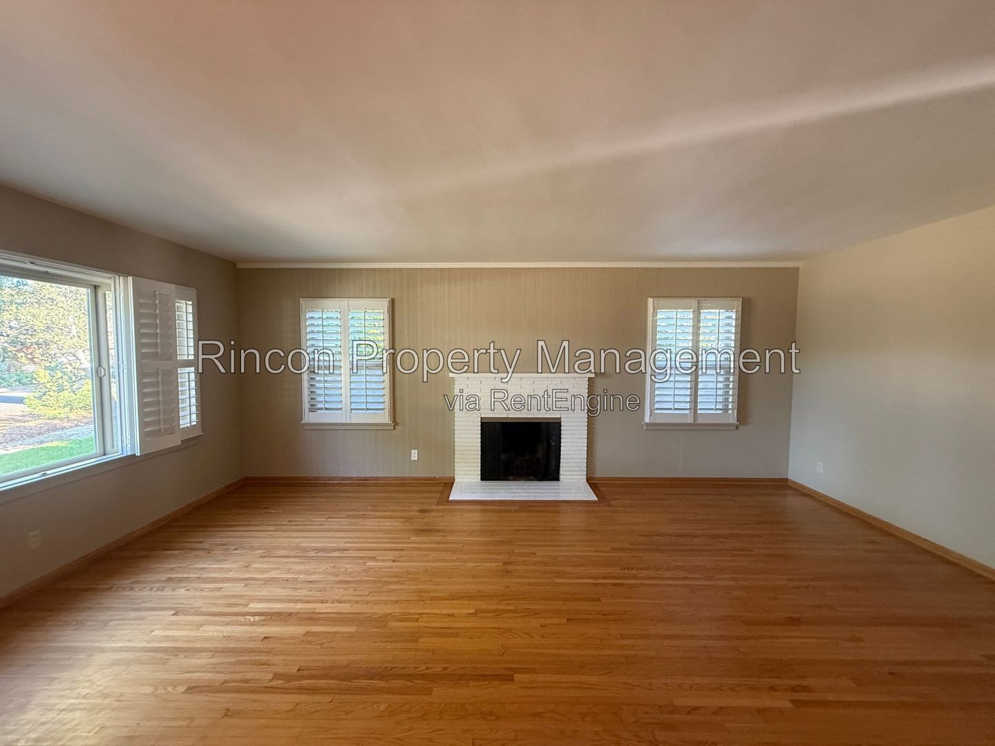 Available NOW *Midtown Home--3 Bedrooms/2.5 Baths* property image