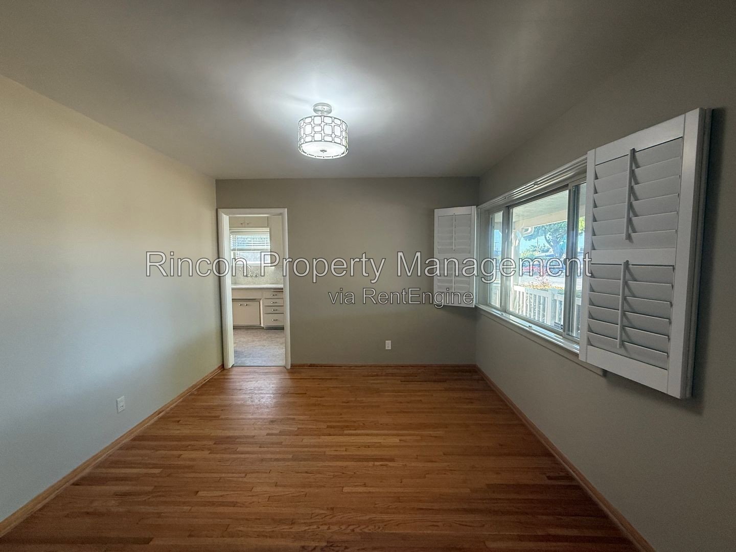 Available NOW *Midtown Home--3 Bedrooms/2.5 Baths* property image