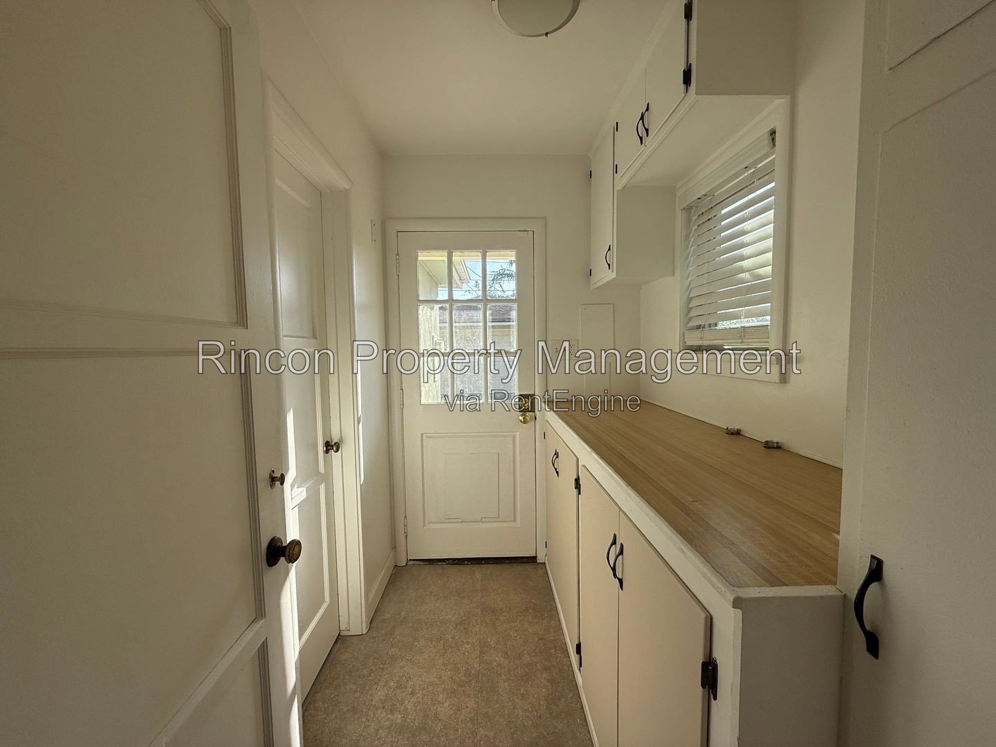 Available NOW *Midtown Home--3 Bedrooms/2.5 Baths* property image