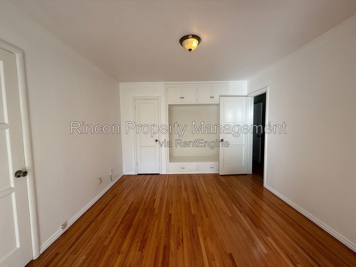 Available NOW *Midtown Home--3 Bedrooms/2.5 Baths* property image
