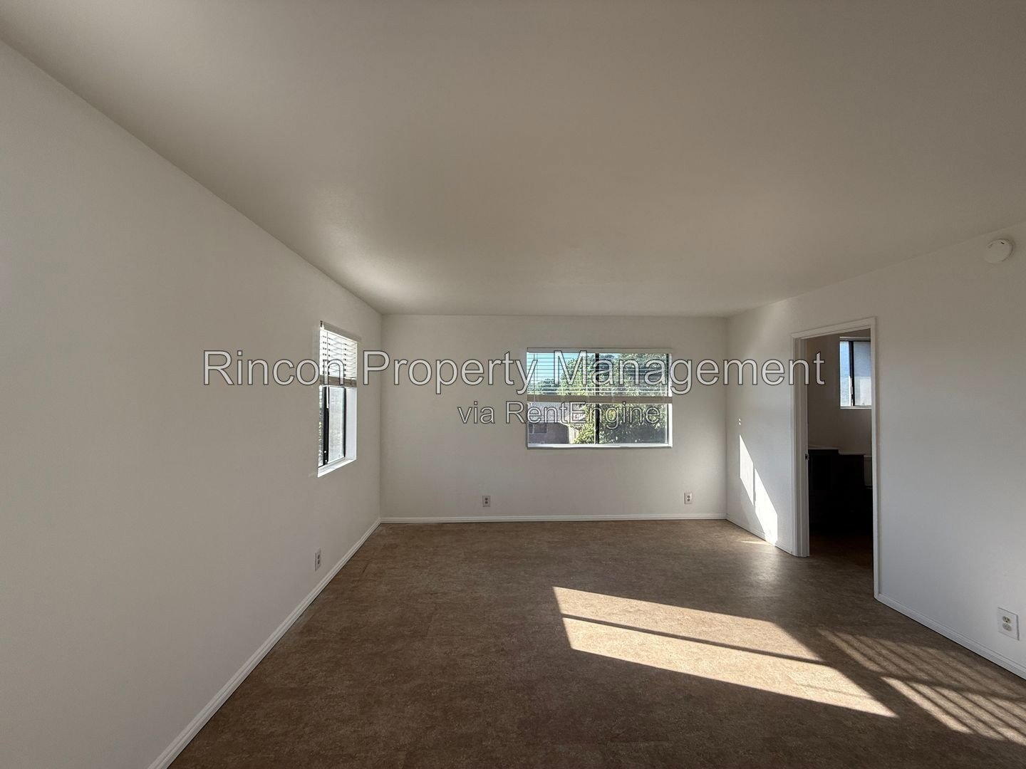 Available NOW *Midtown Home--3 Bedrooms/2.5 Baths* property image