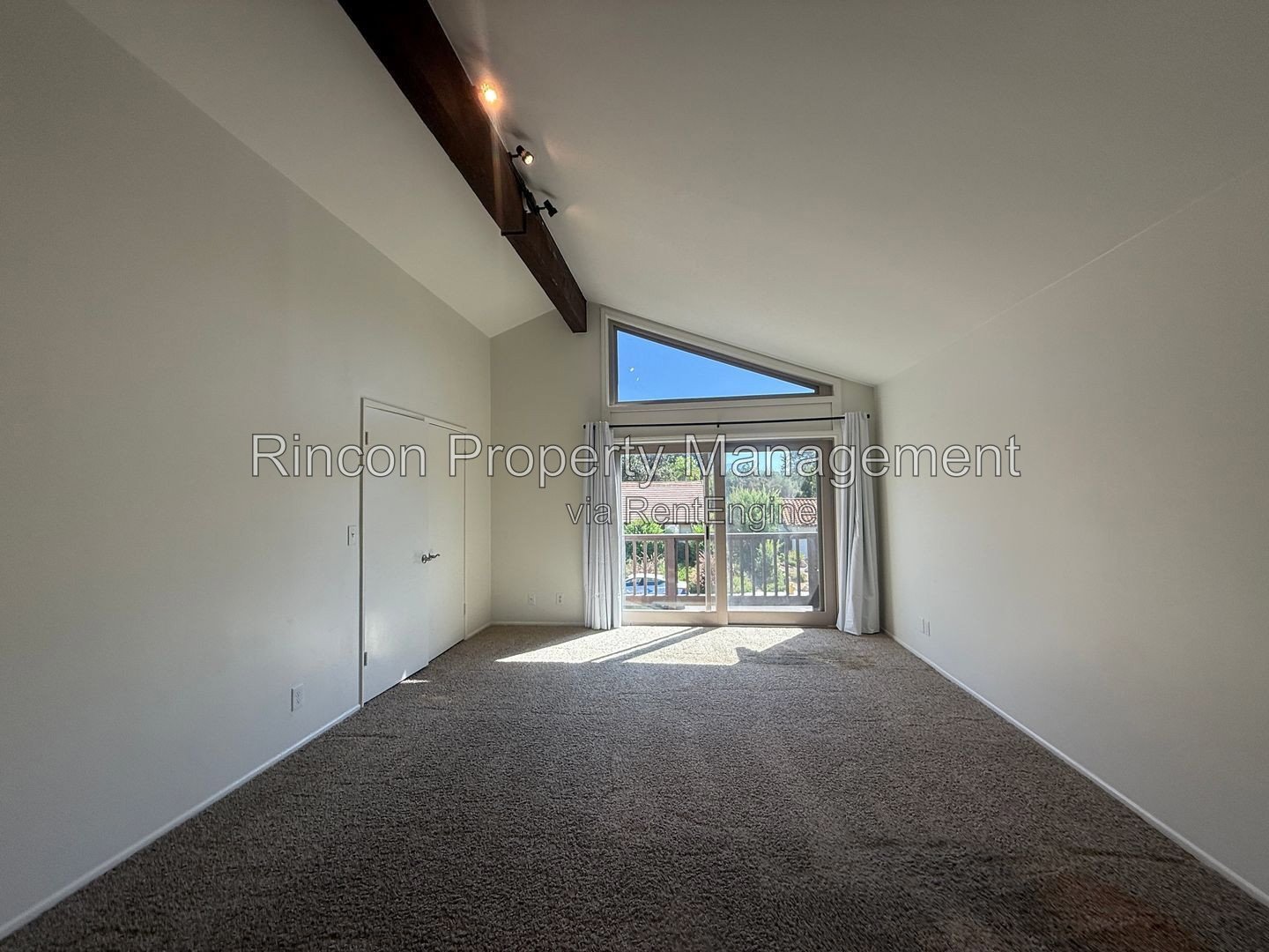 Stunning 3-Bedroom Single-Family Home in Ojai property image