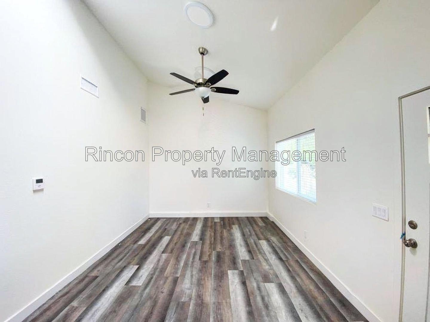 1 bedroom/1 bath *Thousand Oaks* property image