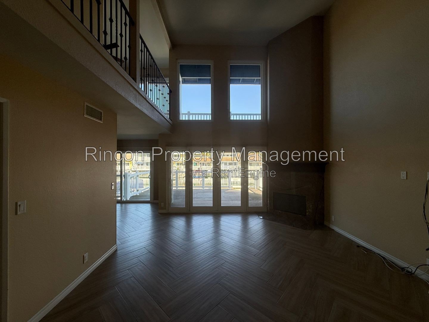 Stunning Waterfront Home with Private Boat Dock in Oxnard! property image