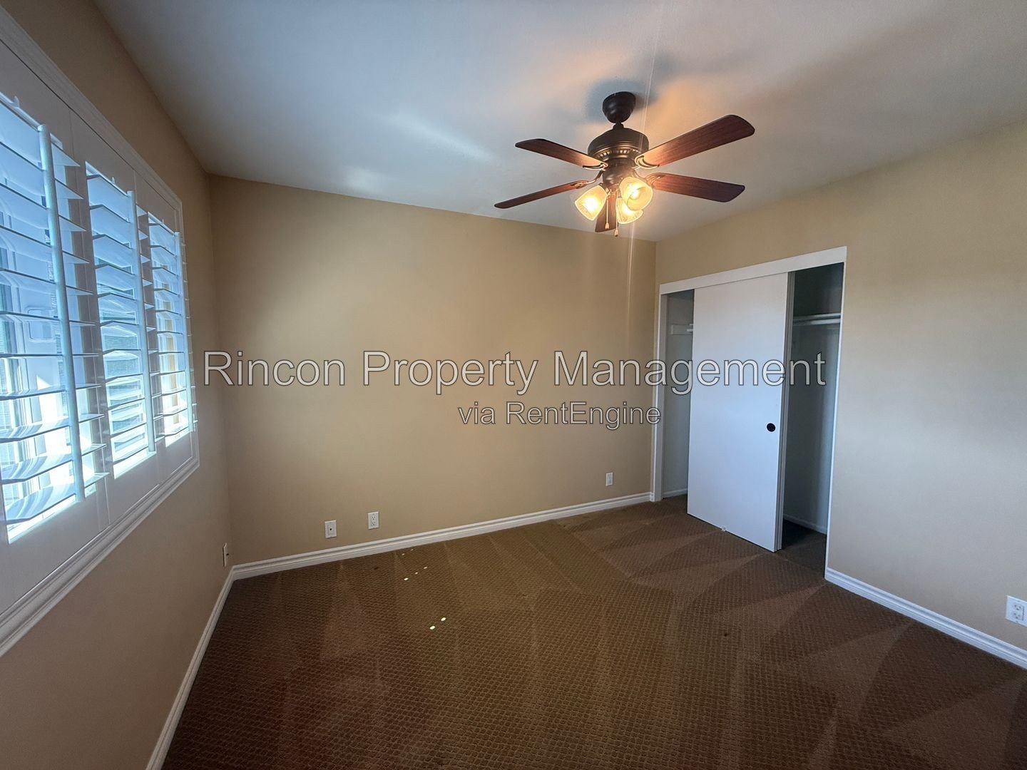 Stunning Waterfront Home with Private Boat Dock in Oxnard! property image