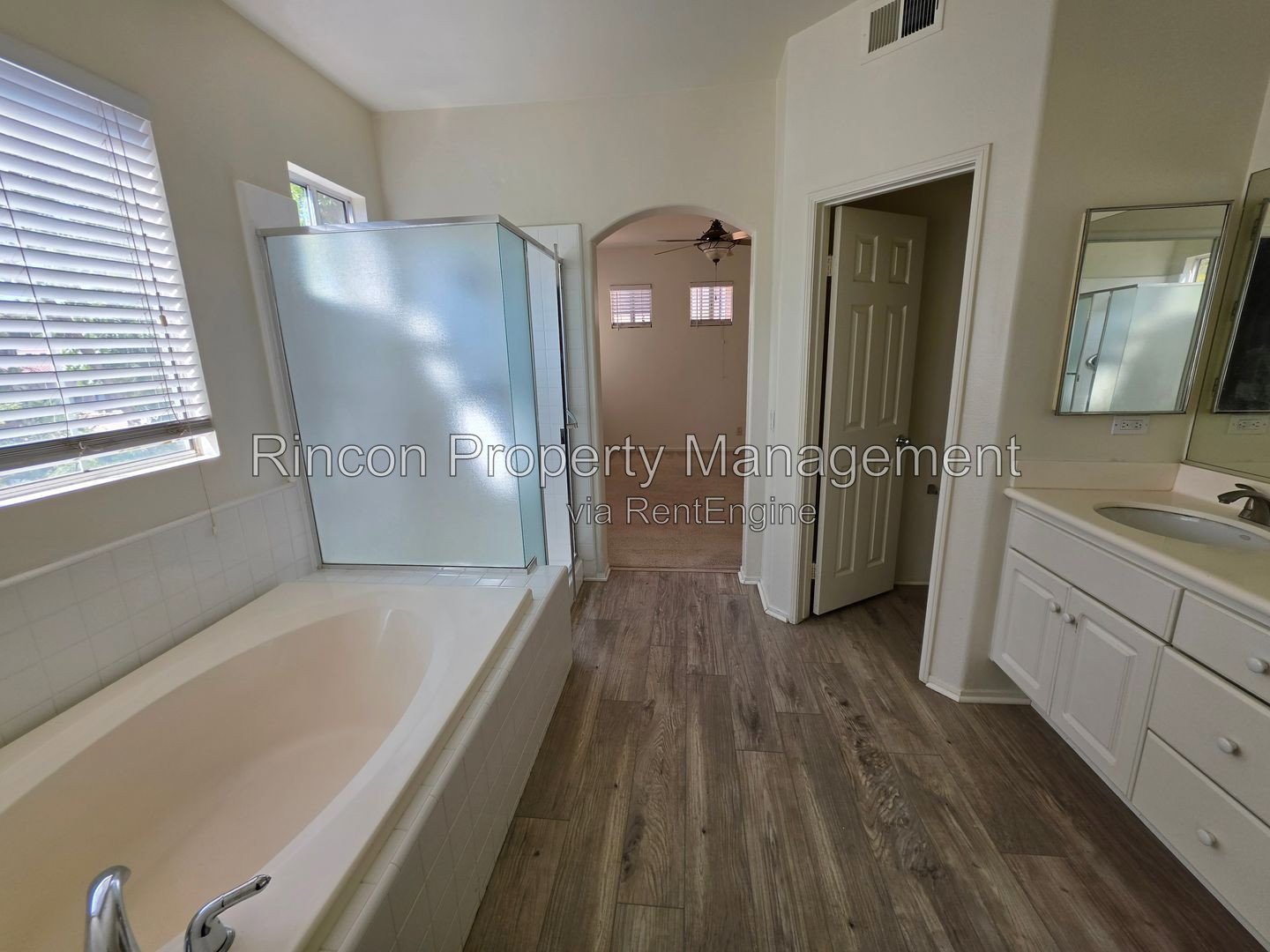 Spacious Camarillo Cul-de-Sac House property image