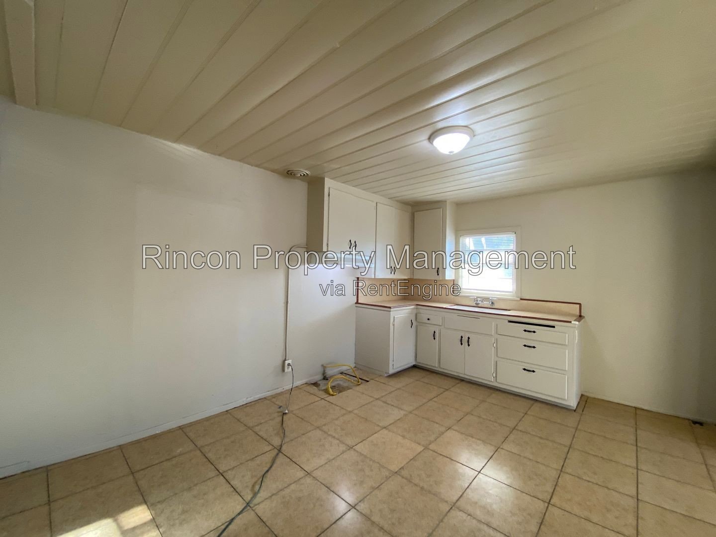 2 Bedroom/ 1 Bath *Convenient Location Santa Paula* property image