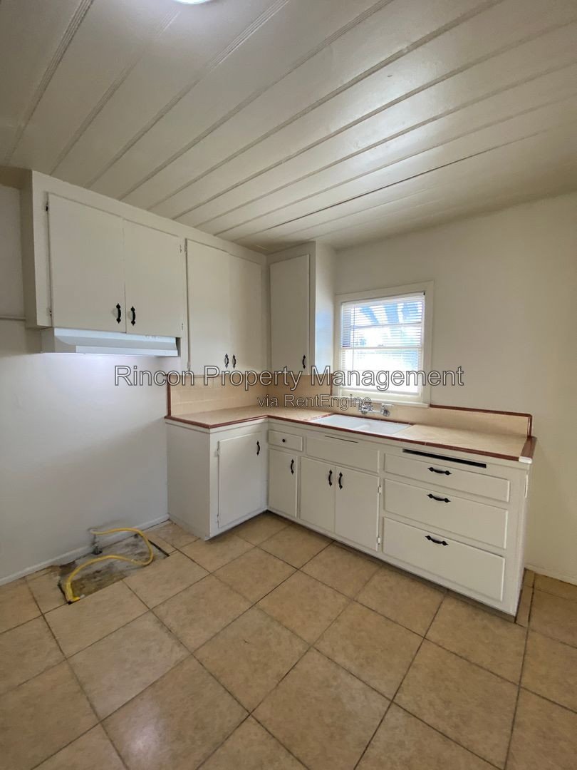 2 Bedroom/ 1 Bath *Convenient Location Santa Paula* property image