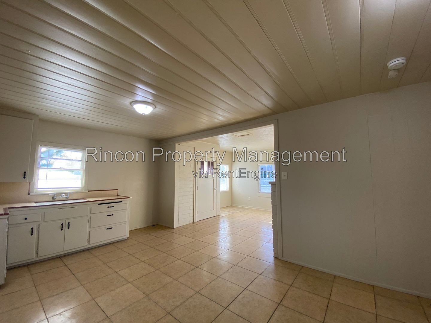 2 Bedroom/ 1 Bath *Convenient Location Santa Paula* property image