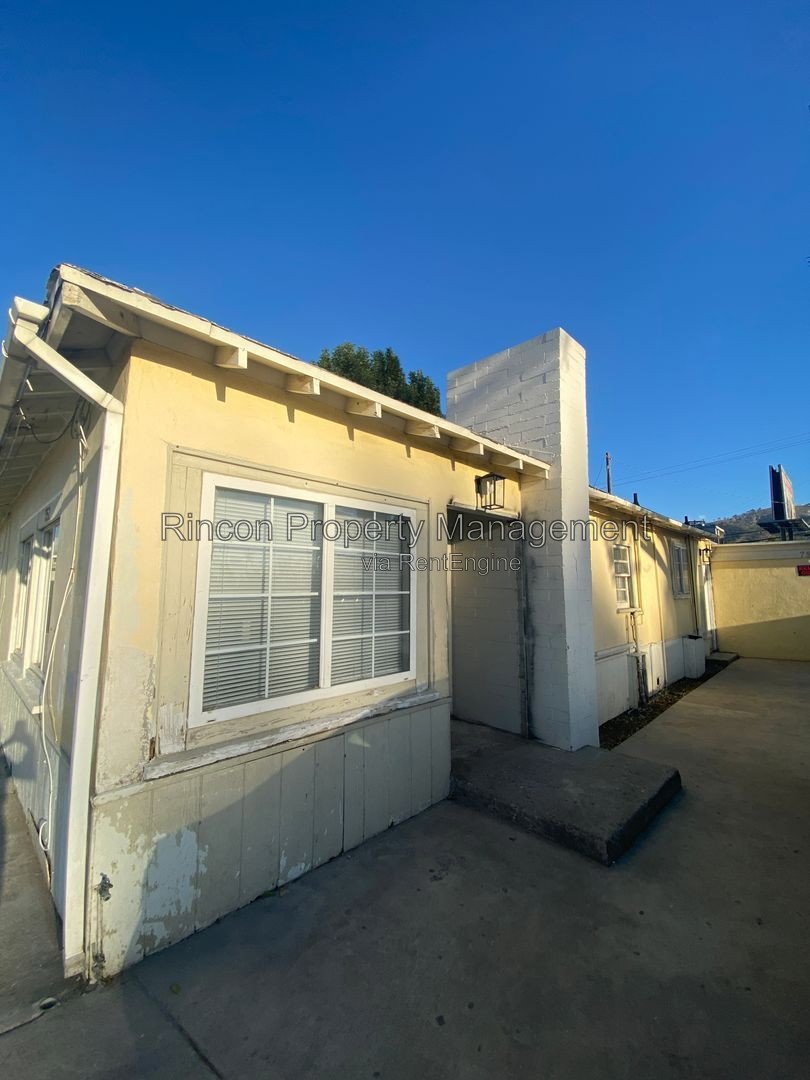 2 Bedroom/ 1 Bath *Convenient Location Santa Paula* property image