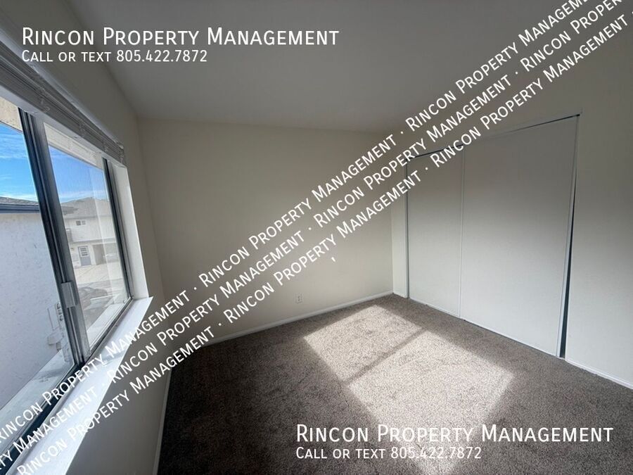 **2-bed Townhome Available Now in Ventura** property image