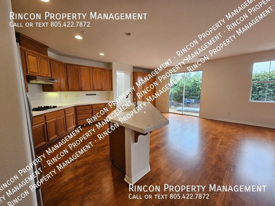 **Elegant 5-Bed Ventura Escape — Coastal Living Within Reach** property image