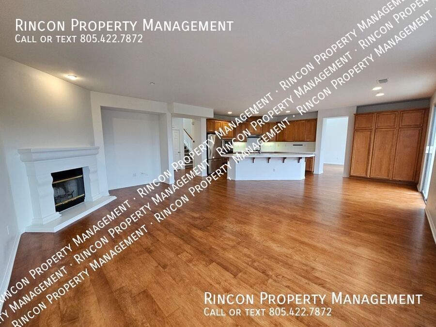 **Elegant 5-Bed Ventura Escape — Coastal Living Within Reach** property image