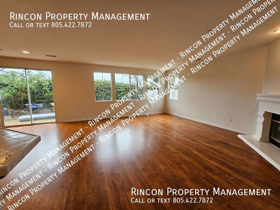 **Elegant 5-Bed Ventura Escape — Coastal Living Within Reach** property image