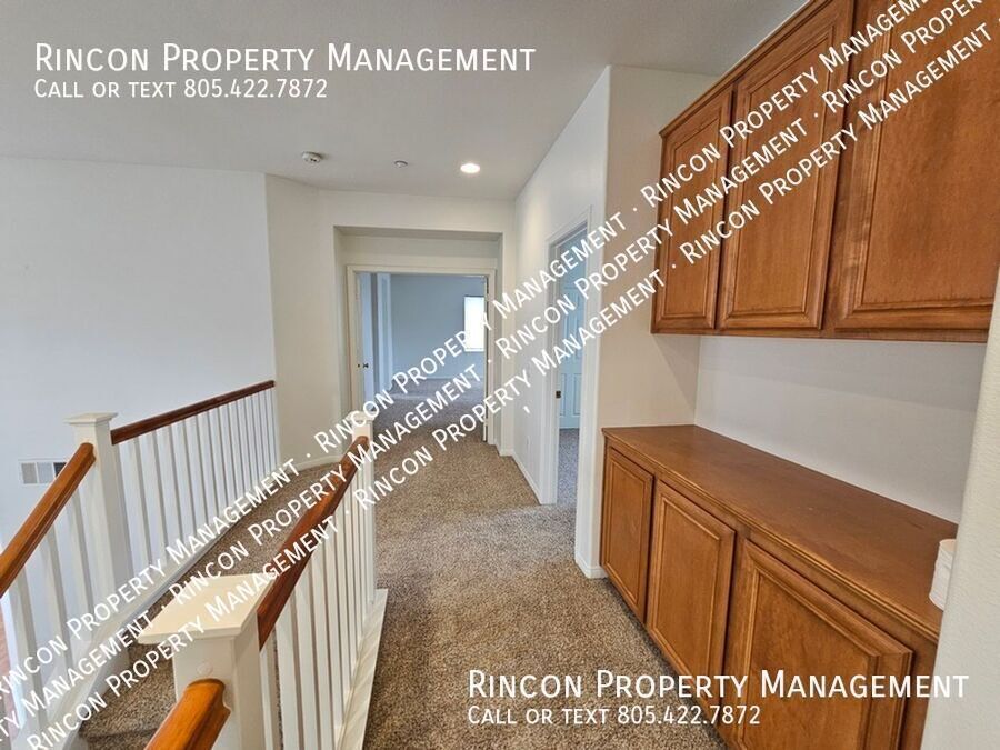 **Elegant 5-Bed Ventura Escape — Coastal Living Within Reach** property image