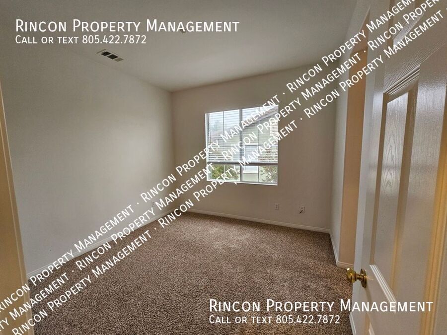 **Elegant 5-Bed Ventura Escape — Coastal Living Within Reach** property image