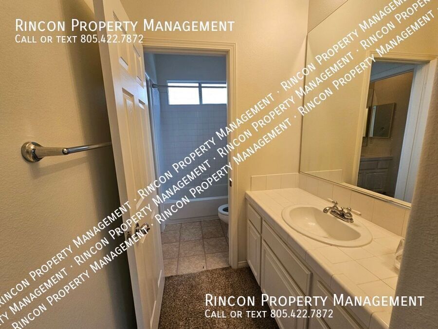 **Elegant 5-Bed Ventura Escape — Coastal Living Within Reach** property image