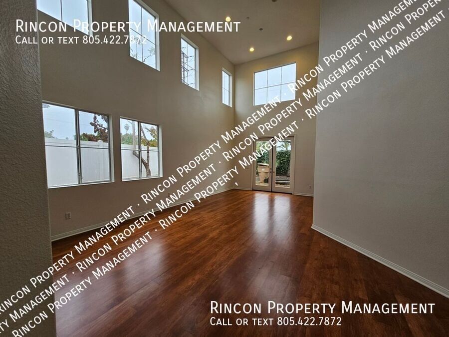 **Elegant 5-Bed Ventura Escape — Coastal Living Within Reach** property image