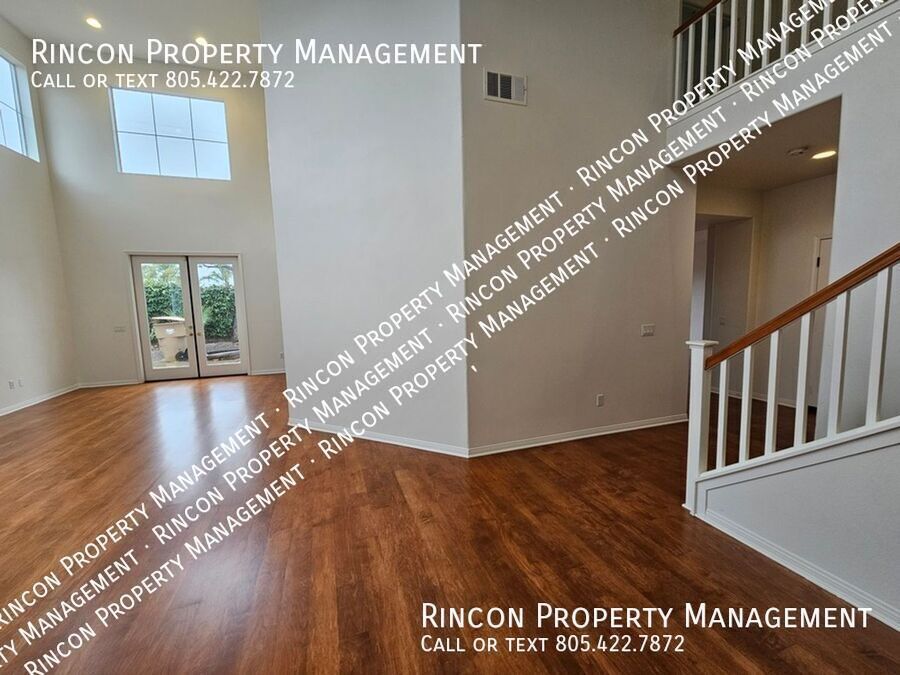 **Elegant 5-Bed Ventura Escape — Coastal Living Within Reach** property image