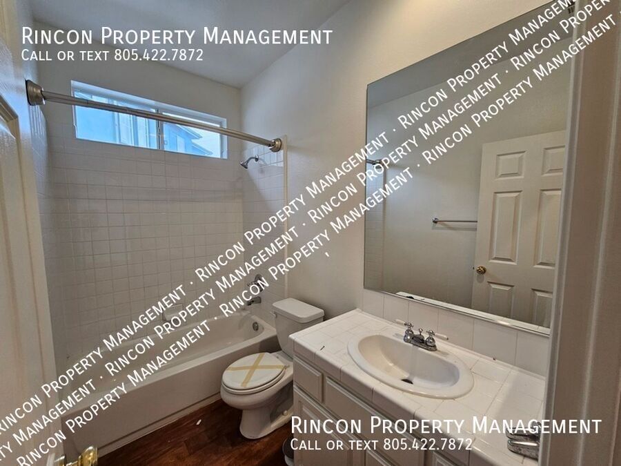 **Elegant 5-Bed Ventura Escape — Coastal Living Within Reach** property image