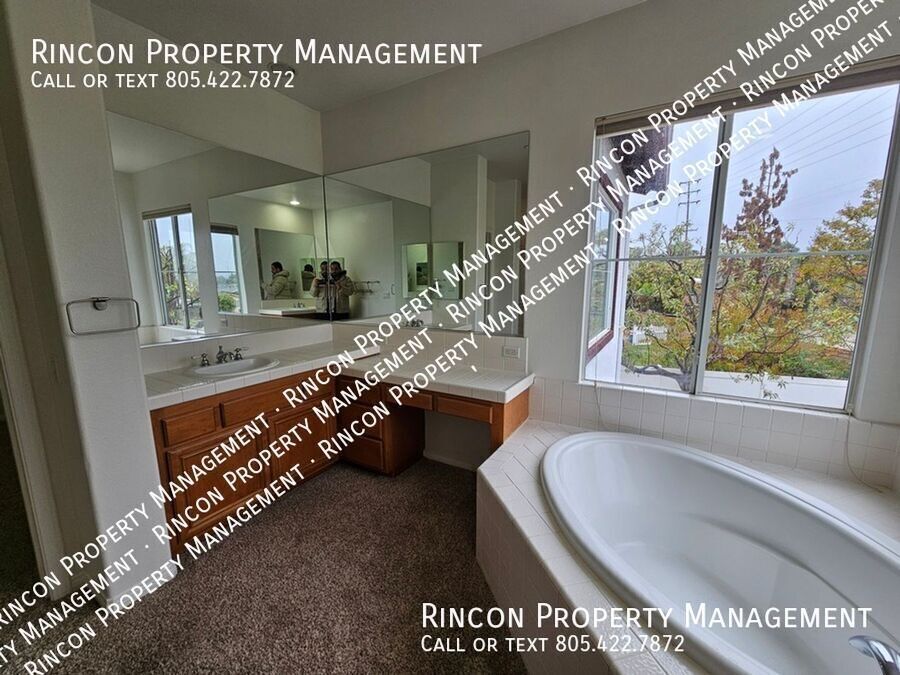 **Elegant 5-Bed Ventura Escape — Coastal Living Within Reach** property image