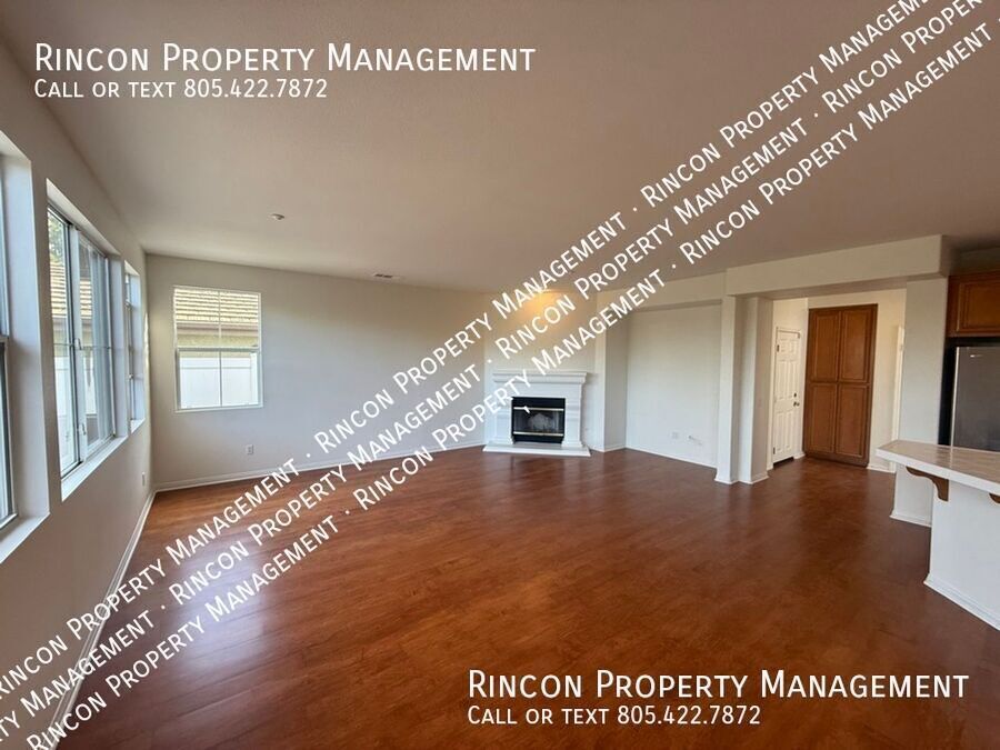 **Elegant 5-Bed Ventura Escape — Coastal Living Within Reach** property image