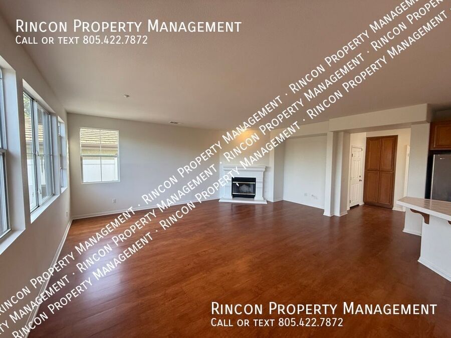 **Elegant 5-Bed Ventura Escape — Coastal Living Within Reach** property image