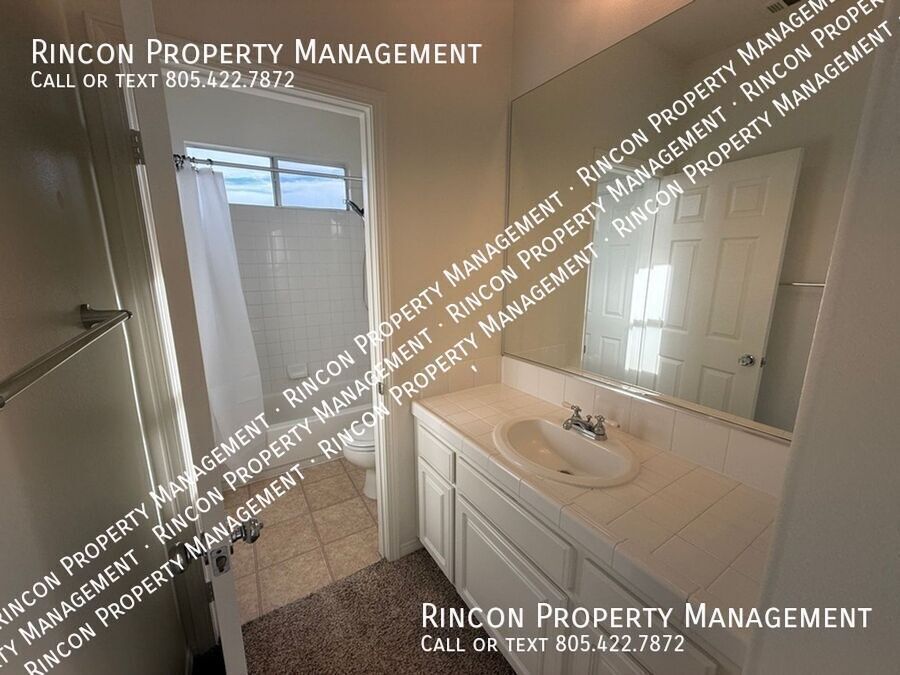 **Elegant 5-Bed Ventura Escape — Coastal Living Within Reach** property image