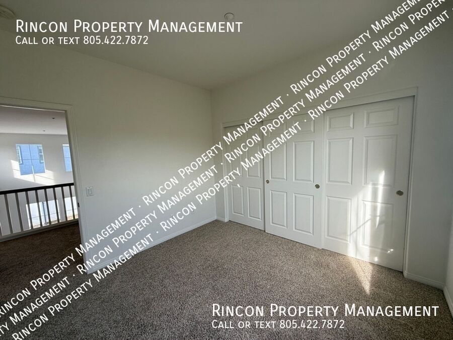 **Elegant 5-Bed Ventura Escape — Coastal Living Within Reach** property image