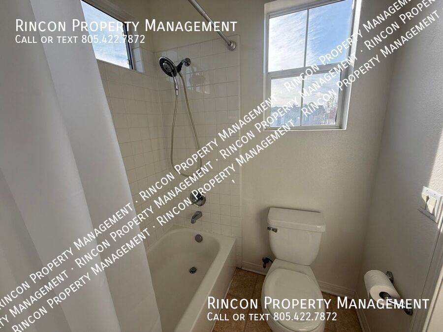 **Elegant 5-Bed Ventura Escape — Coastal Living Within Reach** property image