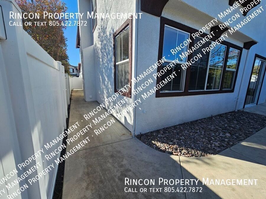 **Elegant 5-Bed Ventura Escape — Coastal Living Within Reach** property image