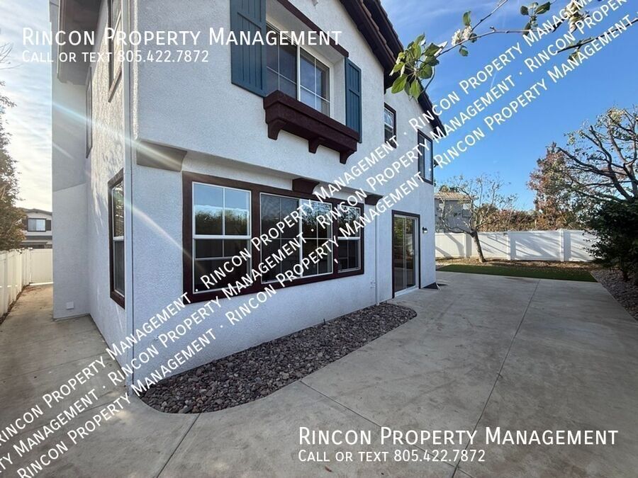 **Elegant 5-Bed Ventura Escape — Coastal Living Within Reach** property image