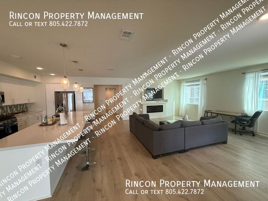 **Spacious Single-Level Wagon Wheel Condo** — Modern 3 Bedroom Retreat property image