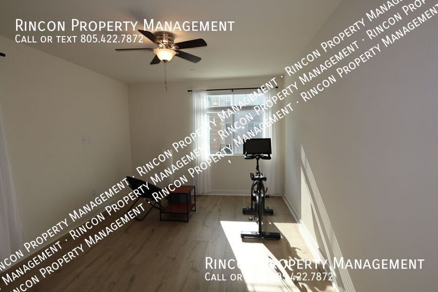 **Spacious Single-Level Wagon Wheel Condo** — Modern 3 Bedroom Retreat property image