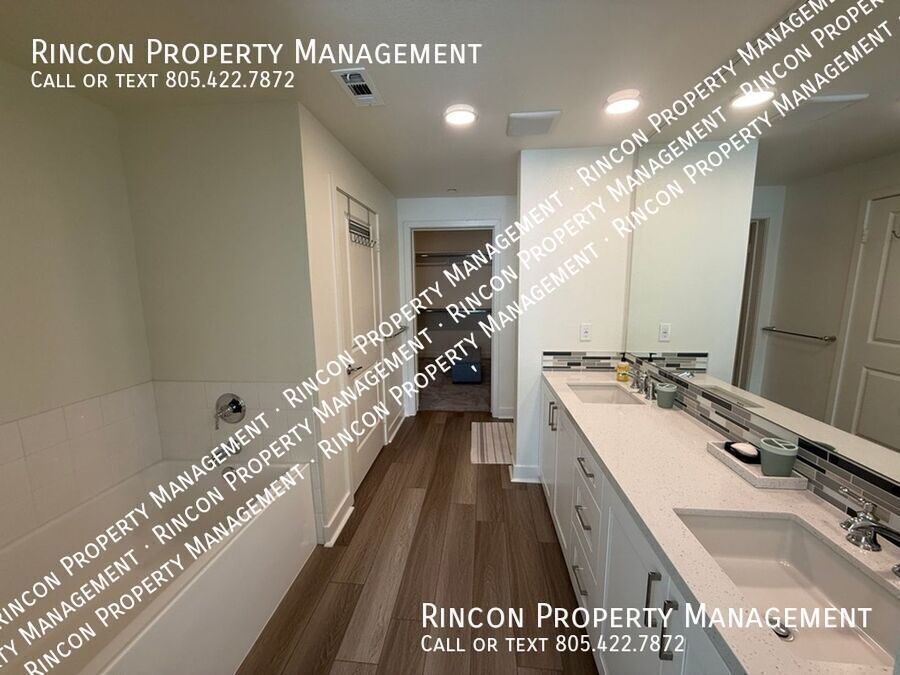 **Spacious Single-Level Wagon Wheel Condo** — Modern 3 Bedroom Retreat property image