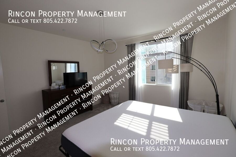 **Spacious Single-Level Wagon Wheel Condo** — Modern 3 Bedroom Retreat property image