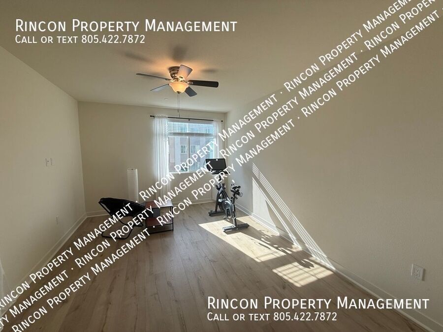 **Spacious Single-Level Wagon Wheel Condo** — Modern 3 Bedroom Retreat property image