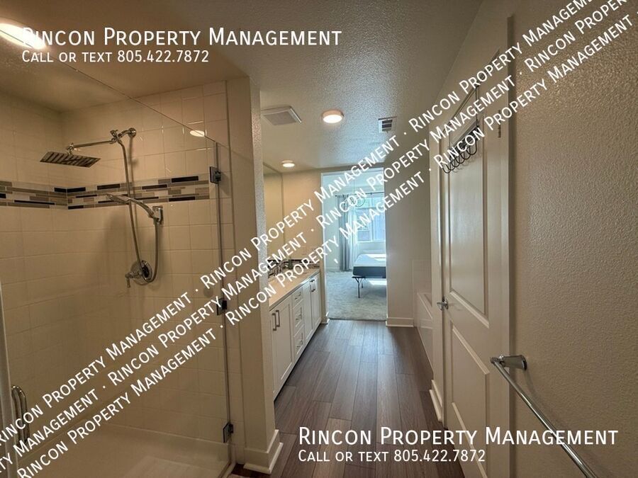 **Spacious Single-Level Wagon Wheel Condo** — Modern 3 Bedroom Retreat property image