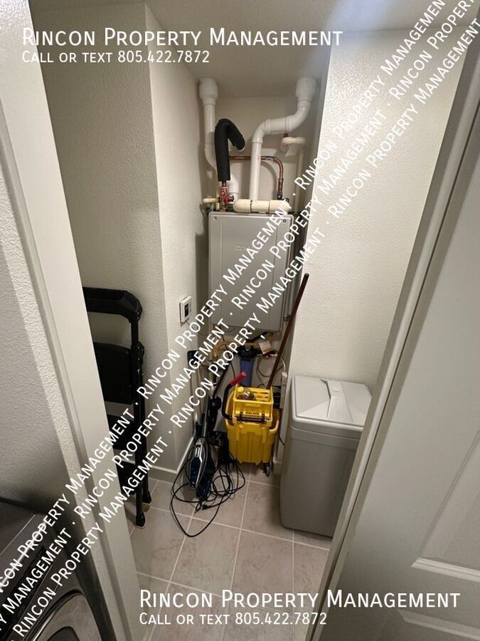 **Spacious Single-Level Wagon Wheel Condo** — Modern 3 Bedroom Retreat property image