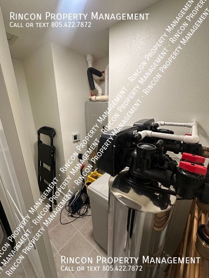 **Spacious Single-Level Wagon Wheel Condo** — Modern 3 Bedroom Retreat property image